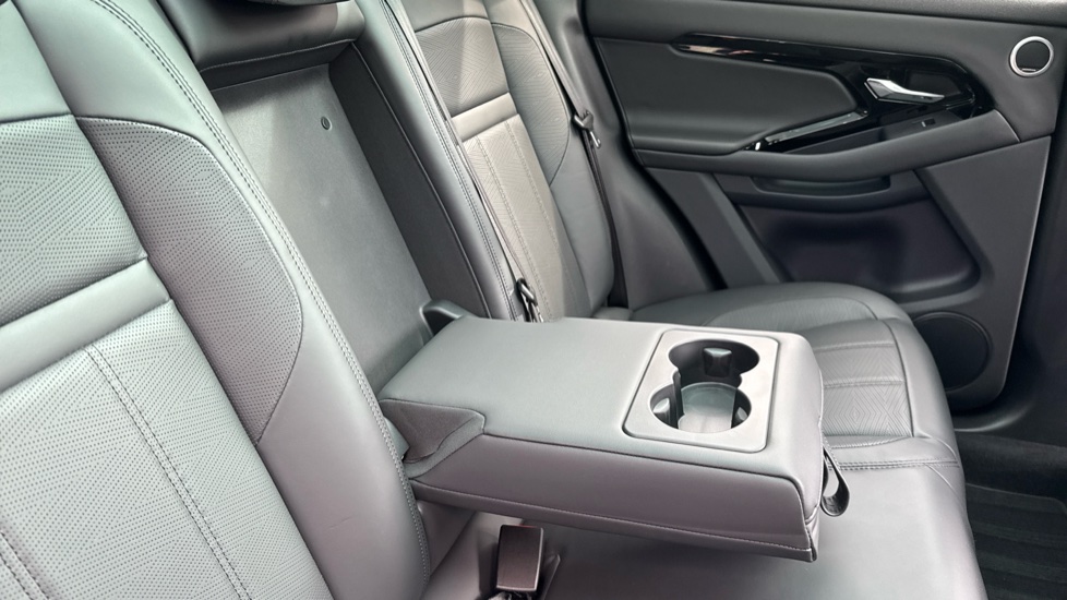 Land Rover Range Rover Evoque 2.0 D200 Dynamic HSE 5dr Auto Diesel Hatchback - Image 39