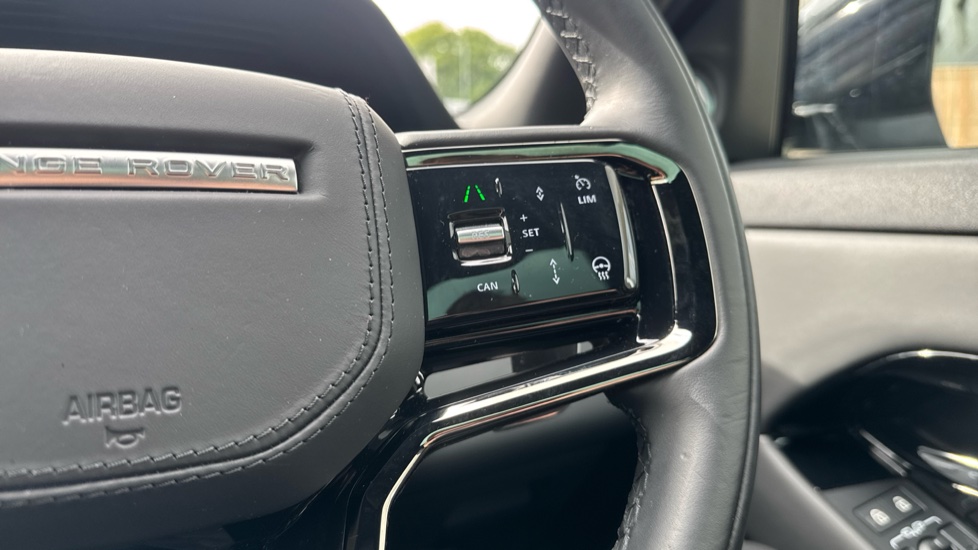 Land Rover Range Rover Evoque 2.0 D200 Dynamic HSE 5dr Auto Diesel Hatchback - Image 46