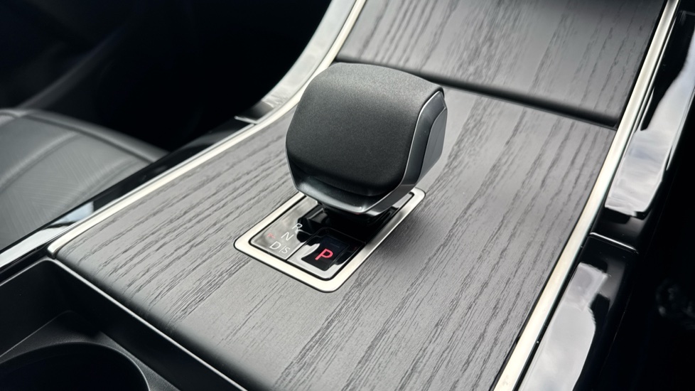 Land Rover Range Rover Evoque 2.0 D200 Autobiography 5dr Auto [Revised] Diesel Hatchback - Image 13