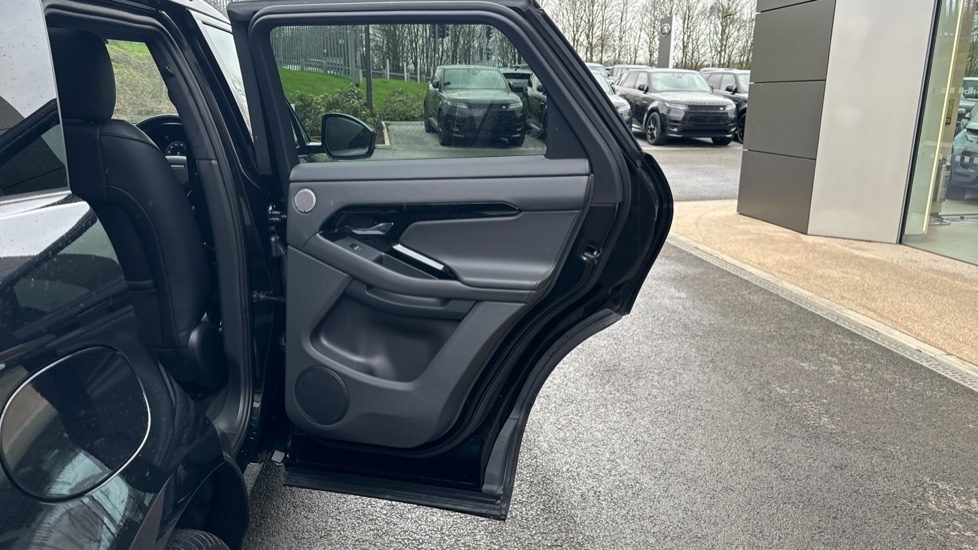 Land Rover Range Rover Evoque 2.0 D200 Autobiography 5dr Auto [Revised] Diesel Hatchback - Image 37