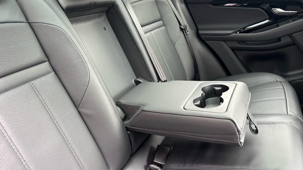 Land Rover Range Rover Evoque 2.0 D200 Autobiography 5dr Auto [Revised] Diesel Hatchback - Image 39