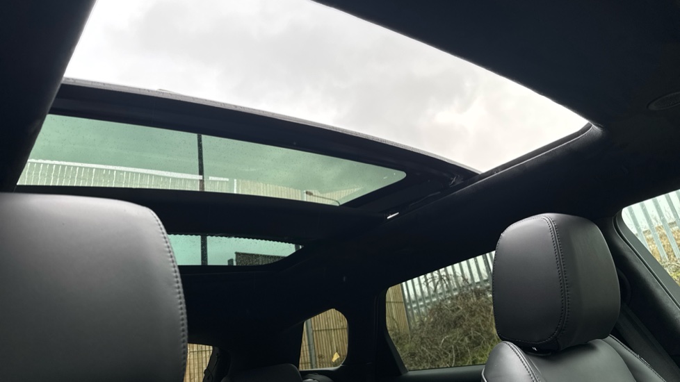 Land Rover Range Rover Evoque 2.0 D200 Autobiography 5dr Auto [Revised] Diesel Hatchback - Image 43