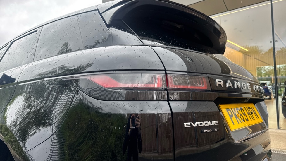 Land Rover Range Rover Evoque 2.0 D180 S 5dr Auto Diesel Hatchback - Image 19