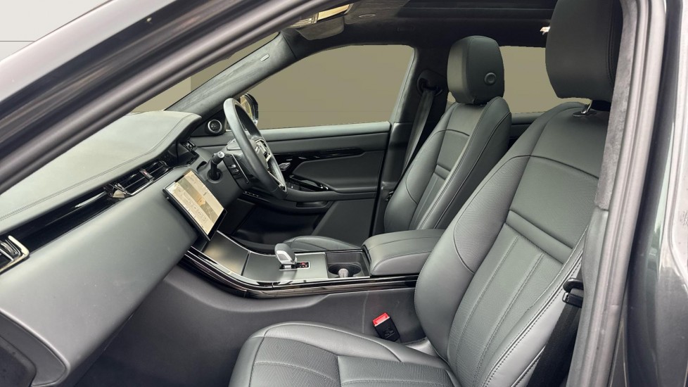 Land Rover Range Rover Evoque 1.5 P270e Autobiography 5dr Auto Hatchback - Image 3