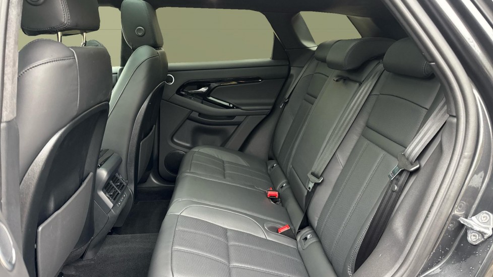 Land Rover Range Rover Evoque 1.5 P270e Autobiography 5dr Auto Hatchback - Image 4