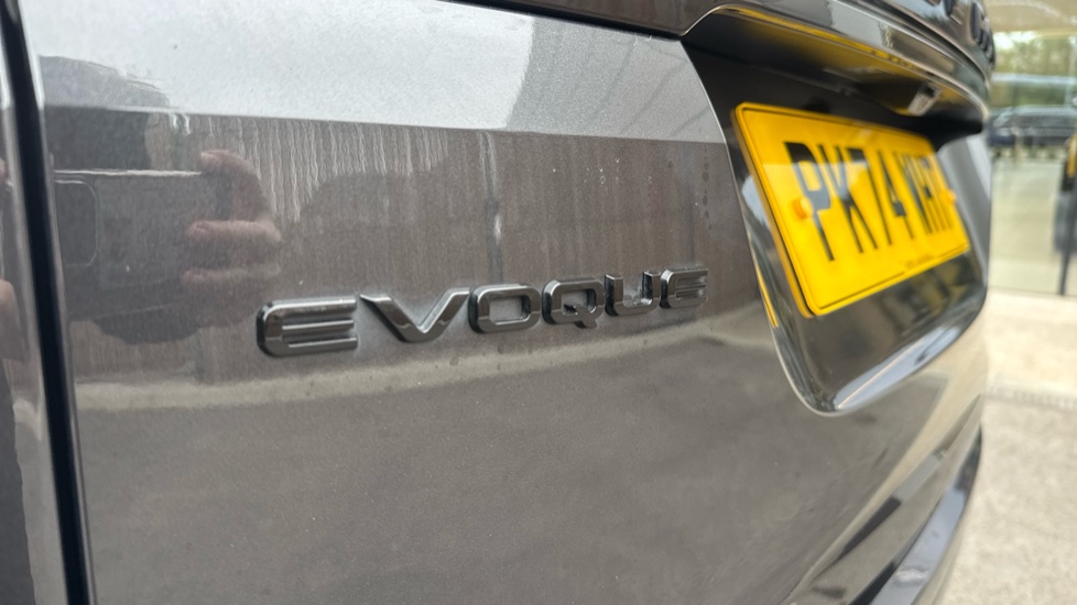 Land Rover Range Rover Evoque 1.5 P270e Autobiography 5dr Auto Hatchback - Image 24