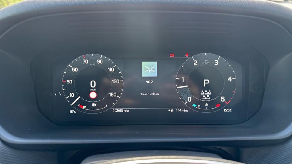 Land Rover Discovery 3.0 D350 Dynamic HSE 5dr Auto Diesel Station Wagon - Image 16