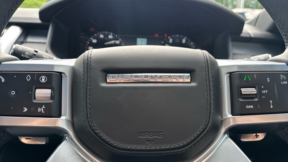 Land Rover Discovery 3.0 D350 Dynamic HSE 5dr Auto Diesel Station Wagon - Image 56