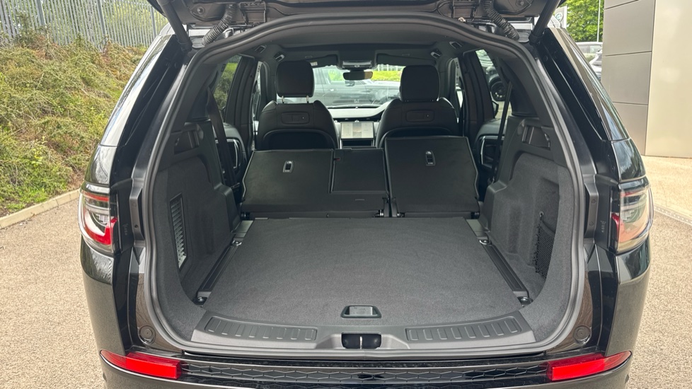 Land Rover Discovery Sport 1.5 P270e Metropolitan 5dr Auto [5 Seat] Station Wagon - Image 10