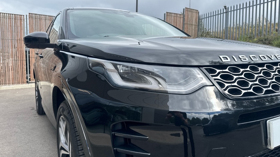 Land Rover Discovery Sport 1.5 P270e Metropolitan 5dr Auto [5 Seat] Station Wagon - Image 17