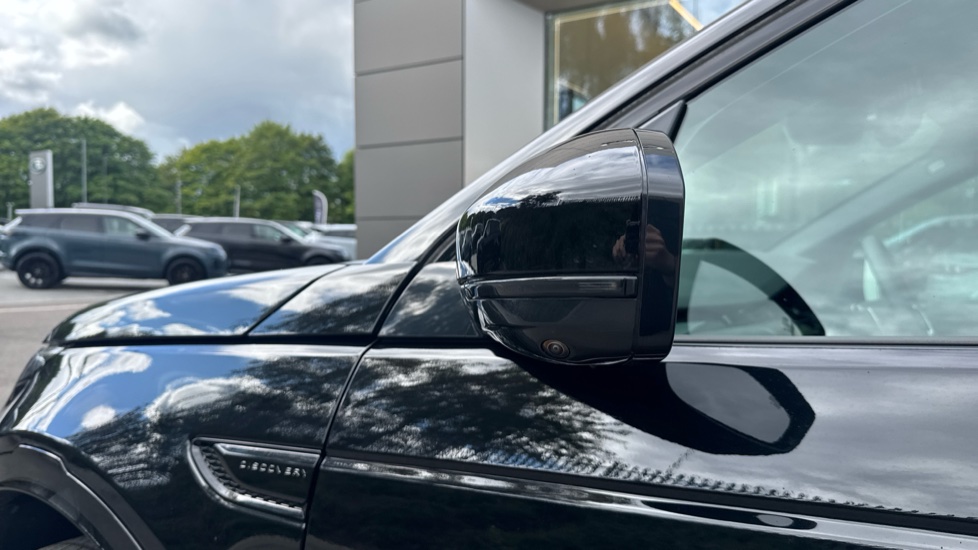 Land Rover Discovery Sport 1.5 P270e Metropolitan 5dr Auto [5 Seat] Station Wagon - Image 33