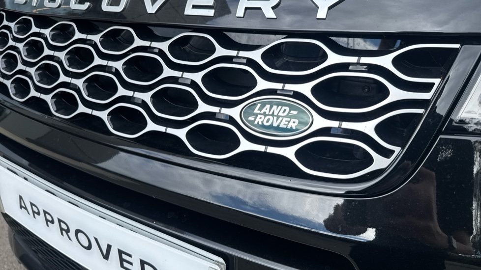 Land Rover Discovery Sport 1.5 P270e Metropolitan 5dr Auto [5 Seat] Station Wagon - Image 37