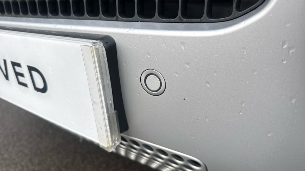 Land Rover Defender 2.0 D200 SE 110 5dr Auto Diesel Estate - Image 39