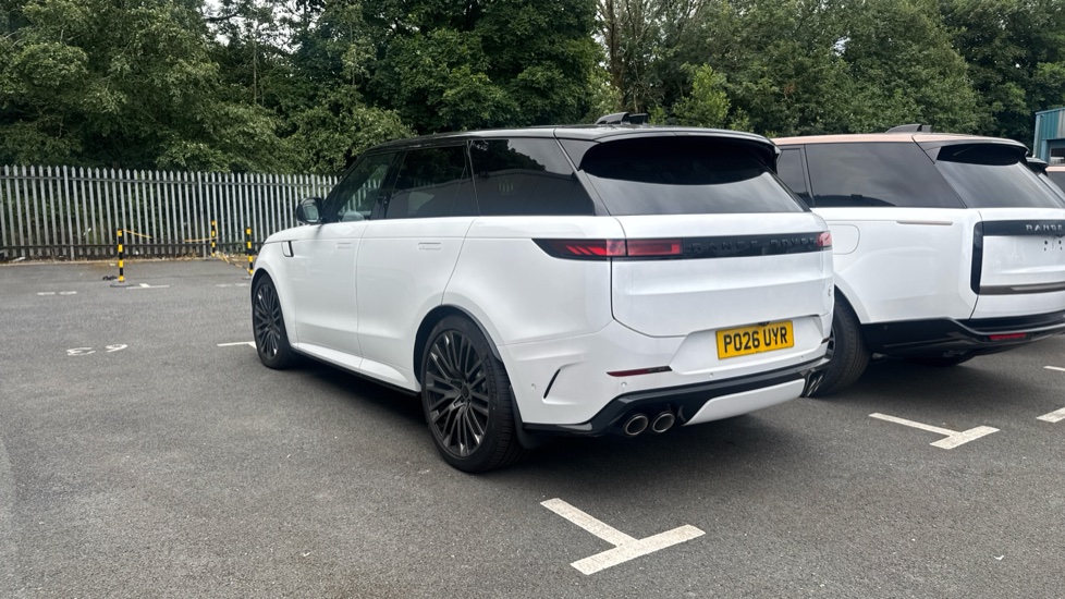 Land Rover Range Rover Sport 4.4 P635 V8 SV 5dr Auto Petrol Estate - Image 66