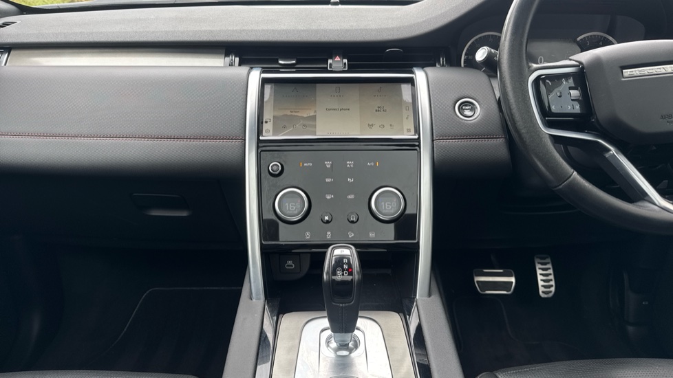 Land Rover Discovery Sport 1.5 P300e R-Dynamic SE 5dr Auto [5 Seat] Station Wagon - Image 14