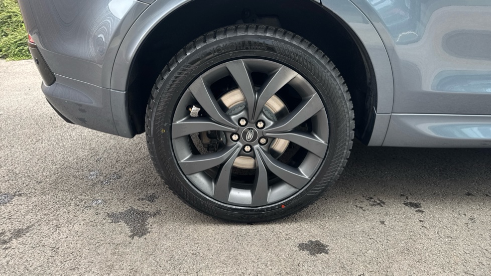 Land Rover Discovery Sport 1.5 P300e R-Dynamic SE 5dr Auto [5 Seat] Station Wagon - Image 22