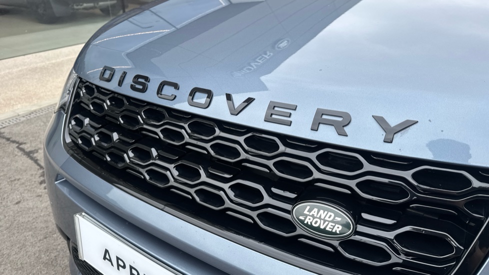 Land Rover Discovery Sport 1.5 P300e R-Dynamic SE 5dr Auto [5 Seat] Station Wagon - Image 34