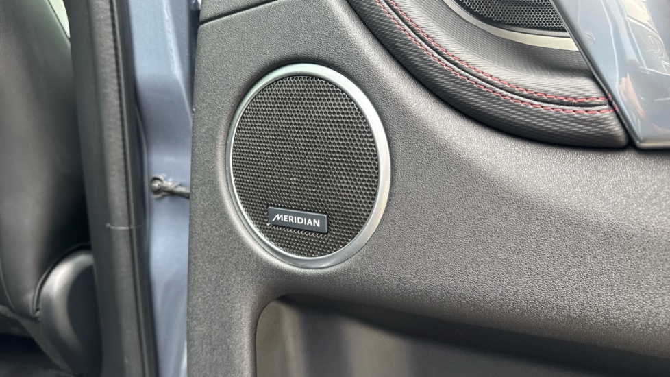 Land Rover Discovery Sport 1.5 P300e R-Dynamic SE 5dr Auto [5 Seat] Station Wagon - Image 39