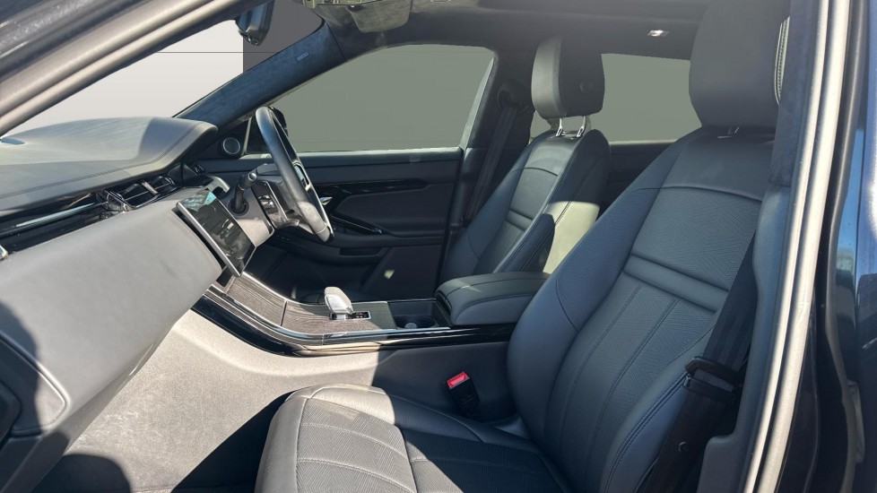 Land Rover Range Rover Evoque 2.0 D200 Autobiography 5dr Auto [Revised] Diesel Hatchback - Image 3