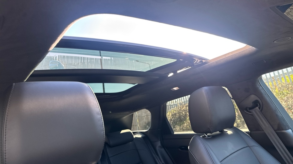 Land Rover Range Rover Evoque 2.0 D200 Autobiography 5dr Auto [Revised] Diesel Hatchback - Image 44