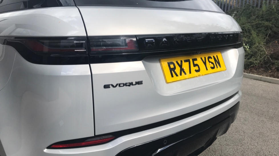Land Rover Range Rover Evoque 2.0 D200 Dynamic SE 5dr Auto Diesel Hatchback - Image 19