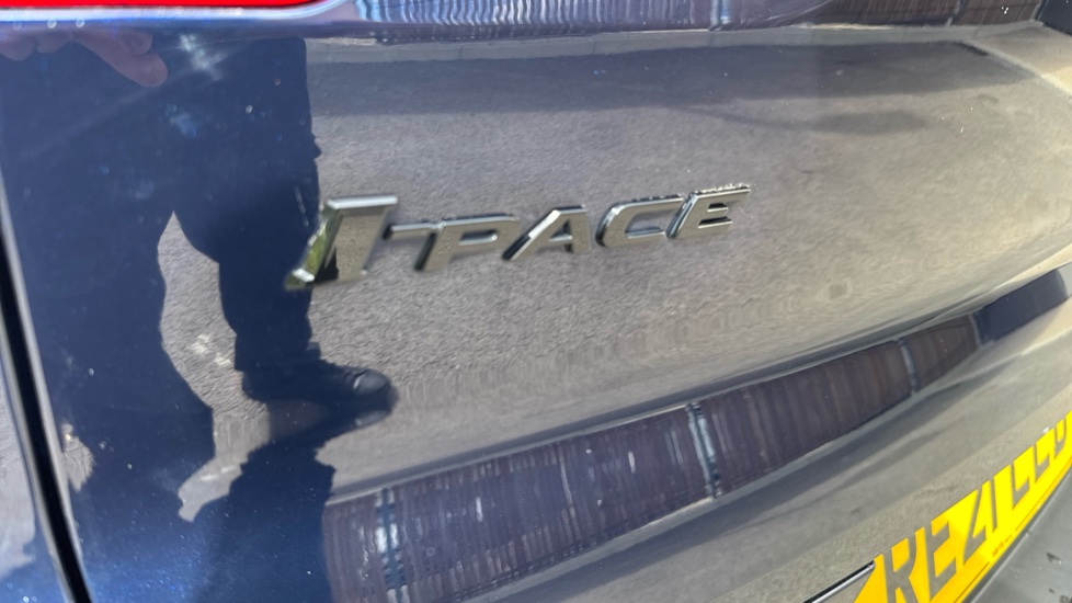 Jaguar I-Pace 294kW EV400 S 90kWh 5dr Auto [11kW Charger] Electric Estate - Image 25