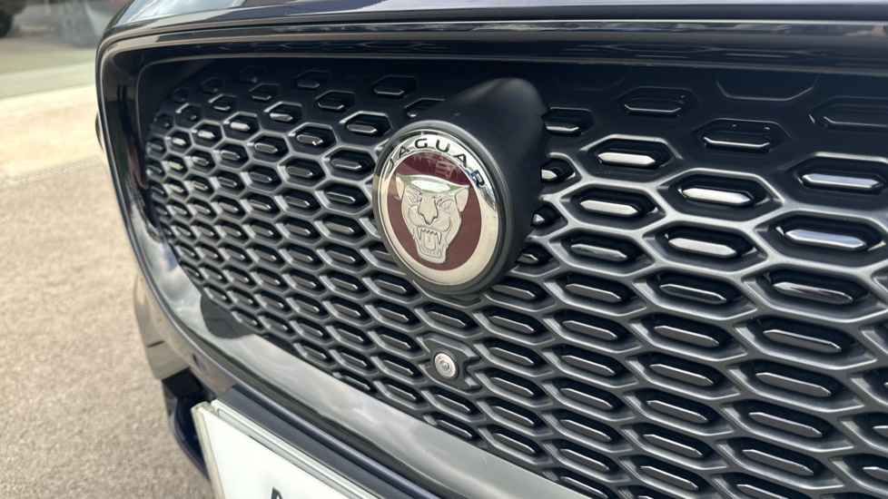 Jaguar I-Pace 294kW EV400 S 90kWh 5dr Auto [11kW Charger] Electric Estate - Image 33