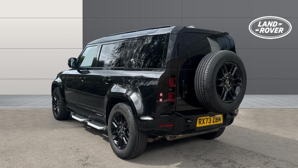 Land Rover Defender 2.0 P400e X-Dynamic S 110 5dr Auto Estate - Image 2