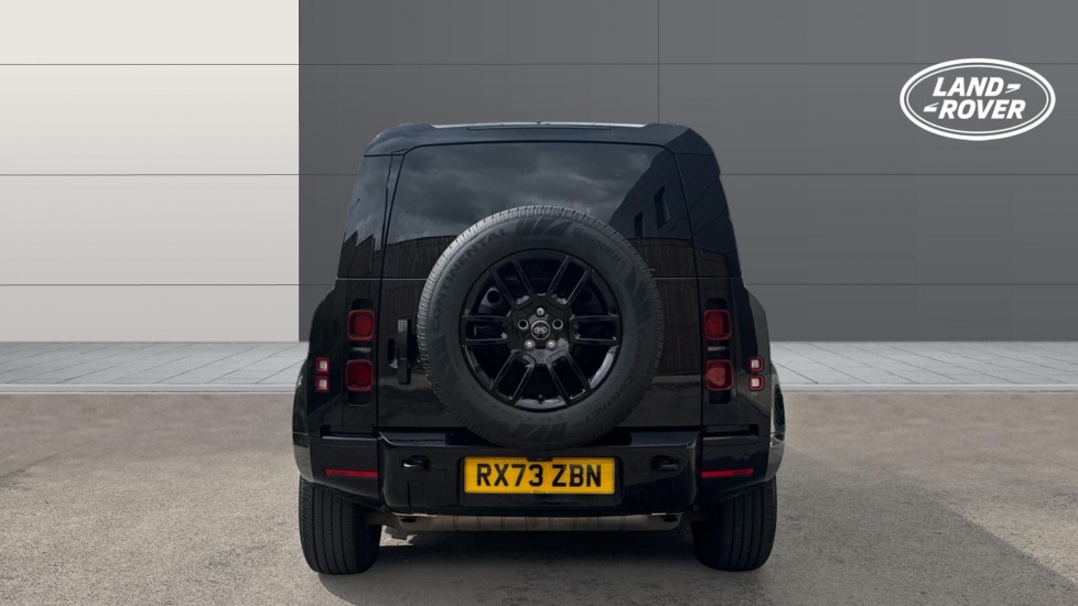 Land Rover Defender 2.0 P400e X-Dynamic S 110 5dr Auto Estate - Image 6