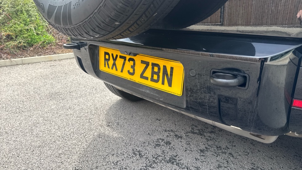 Land Rover Defender 2.0 P400e X-Dynamic S 110 5dr Auto Estate - Image 26