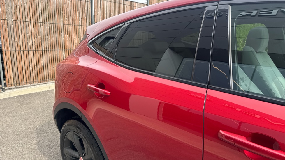 Jaguar E-Pace 2.0 D200 R-Dynamic Black 5dr Auto Diesel Estate - Image 22