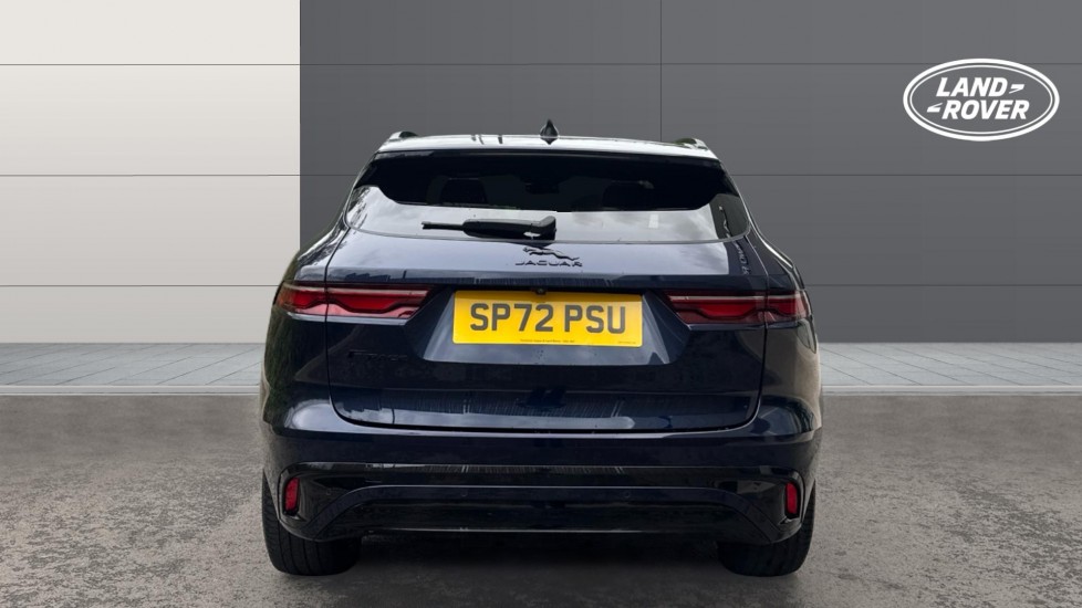 Jaguar F-Pace 2.0 D200 R-Dynamic Black 5dr Auto AWD Diesel Estate - Image 6