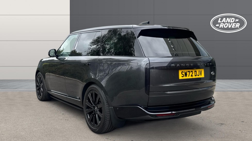 Land Rover Range Rover 3.0 P440e SE 4dr Auto Estate - Image 2
