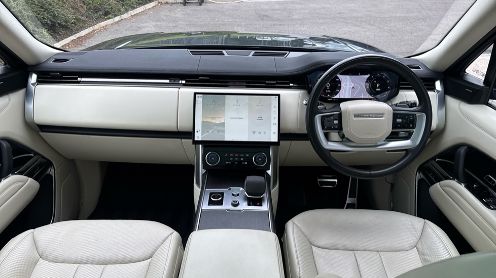 Land Rover Range Rover 3.0 P440e SE 4dr Auto Estate - Image 9