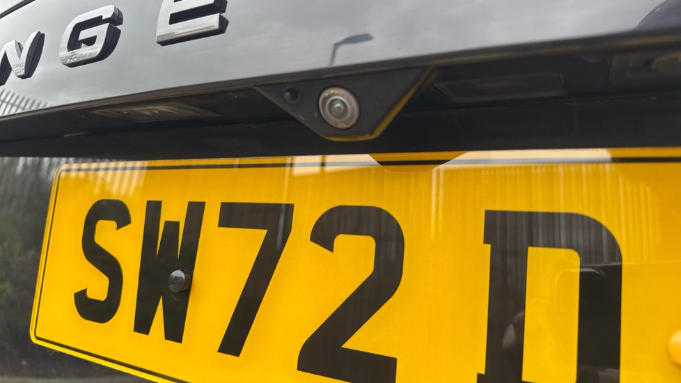 Land Rover Range Rover 3.0 P440e SE 4dr Auto Estate - Image 27