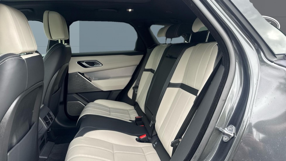 Land Rover Range Rover Velar 2.0 D200 R-Dynamic HSE 5dr Auto Diesel Estate - Image 4