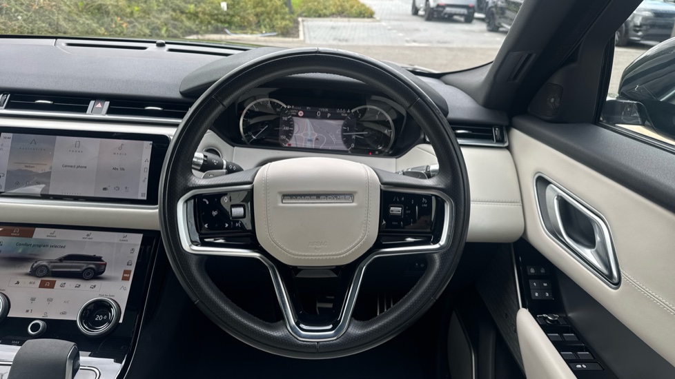 Land Rover Range Rover Velar 2.0 D200 R-Dynamic HSE 5dr Auto Diesel Estate - Image 15