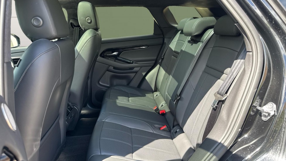 Land Rover Range Rover Evoque 2.0 D200 Autobiography 5dr Auto [Revised] Diesel Hatchback - Image 4