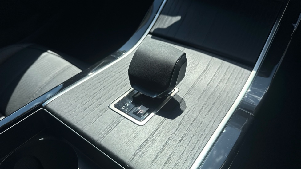 Land Rover Range Rover Evoque 2.0 D200 Autobiography 5dr Auto [Revised] Diesel Hatchback - Image 13