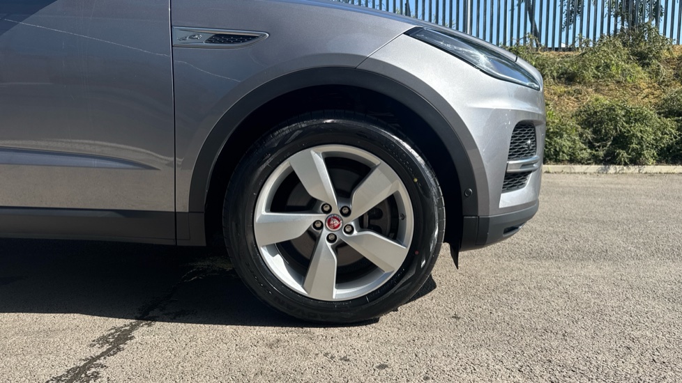 Jaguar E-Pace 2.0 D165 SE 5dr 2WD Diesel Estate - Image 8