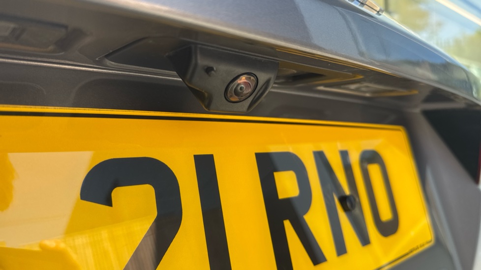 Jaguar E-Pace 2.0 D165 SE 5dr 2WD Diesel Estate - Image 25