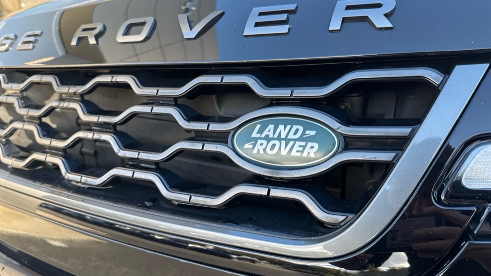 Land Rover Range Rover Evoque 2.0 D180 R-Dynamic SE 5dr Auto Diesel Hatchback - Image 37