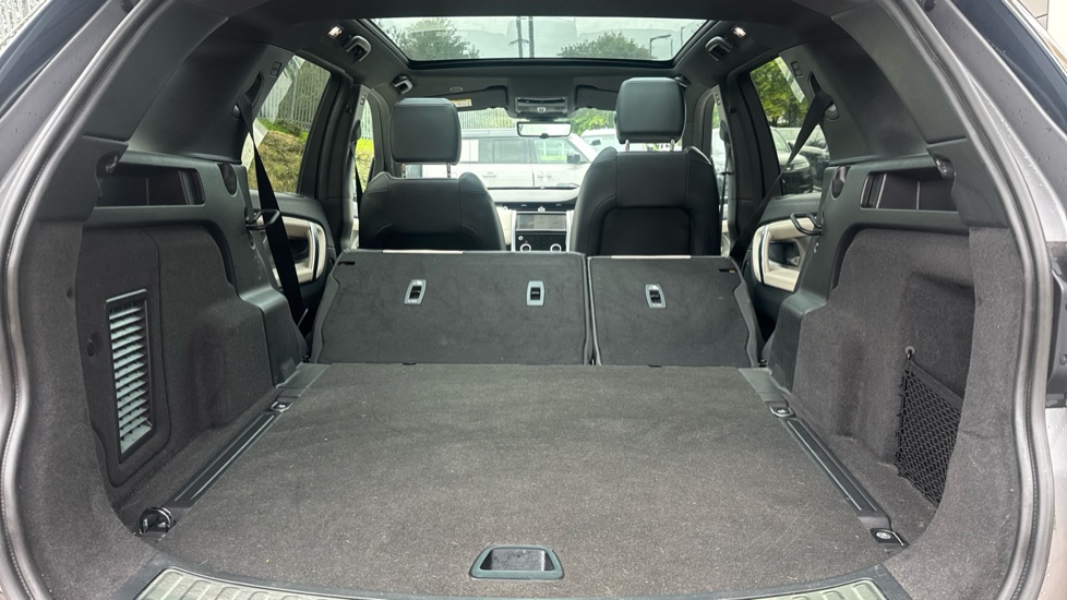Land Rover Discovery Sport 2.0 D200 Urban Edition 5dr Auto [5 Seat] Diesel Station Wagon - Image 10