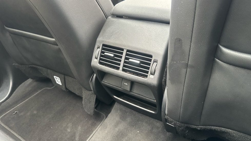 Land Rover Discovery Sport 2.0 D200 Urban Edition 5dr Auto [5 Seat] Diesel Station Wagon - Image 18