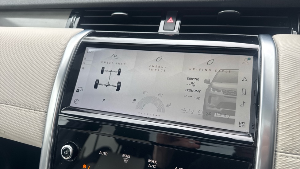 Land Rover Discovery Sport 2.0 D200 Urban Edition 5dr Auto [5 Seat] Diesel Station Wagon - Image 25