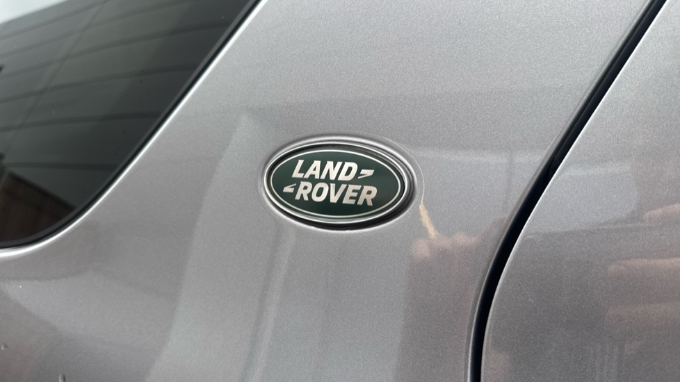 Land Rover Discovery Sport 2.0 D200 Urban Edition 5dr Auto [5 Seat] Diesel Station Wagon - Image 34
