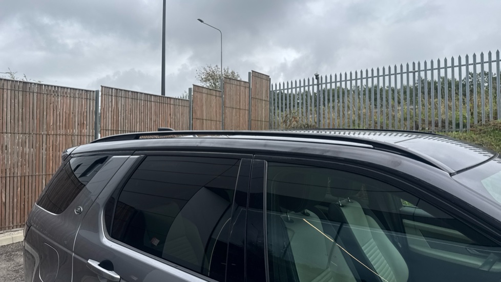 Land Rover Discovery Sport 2.0 D200 Urban Edition 5dr Auto [5 Seat] Diesel Station Wagon - Image 37