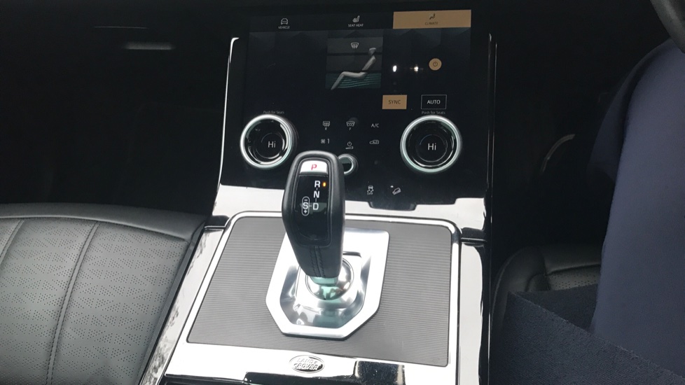 Land Rover Range Rover Evoque 2.0 D200 R-Dynamic HSE 5dr Auto Diesel Hatchback - Image 13