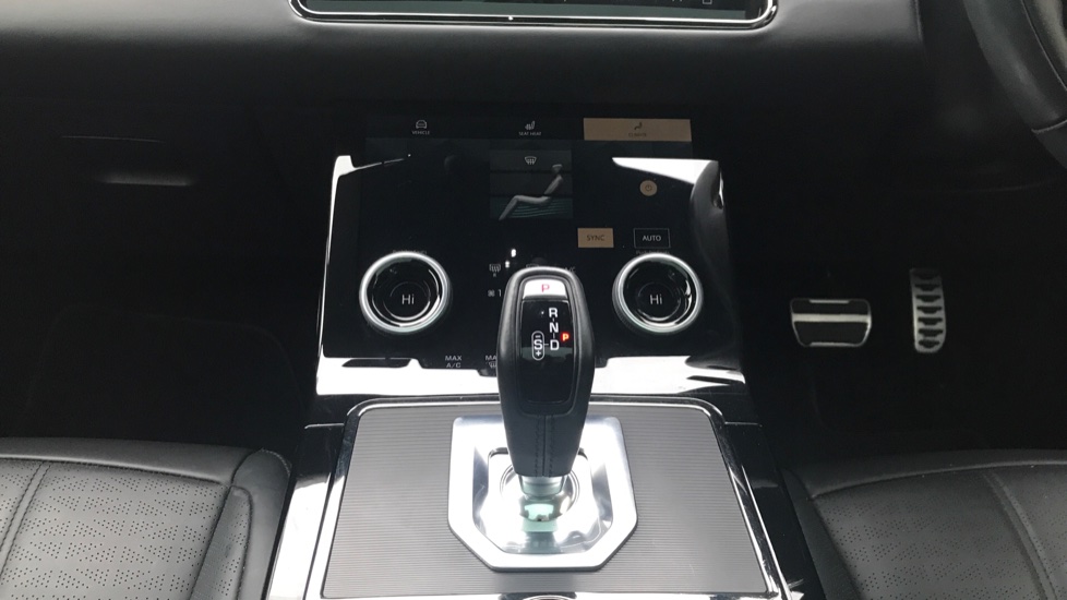 Land Rover Range Rover Evoque 2.0 D200 R-Dynamic HSE 5dr Auto Diesel Hatchback - Image 14