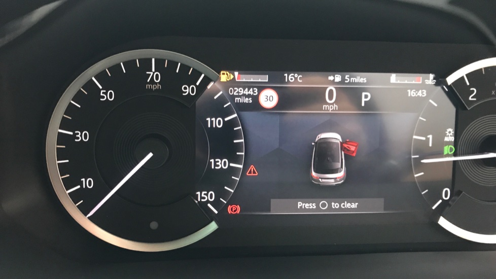 Land Rover Range Rover Evoque 2.0 D200 R-Dynamic HSE 5dr Auto Diesel Hatchback - Image 36